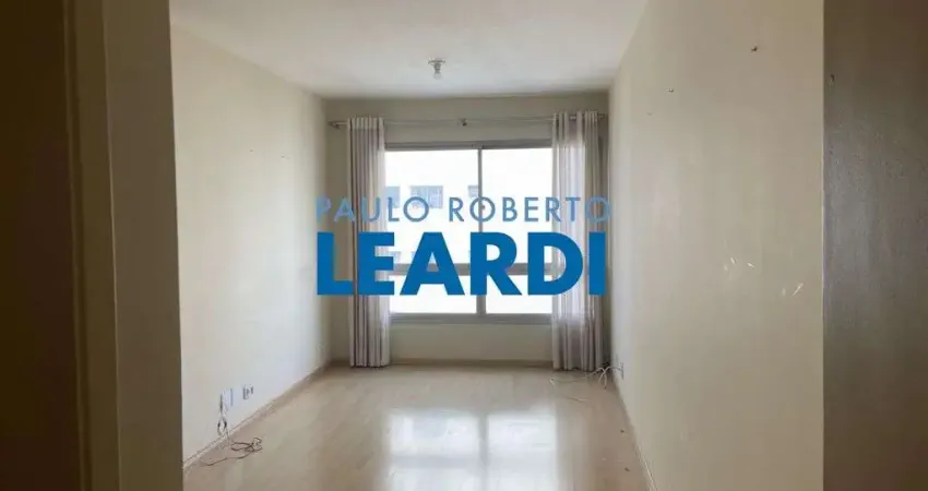Apartamento à venda na Avenida da Aclimação, 489, Aclimação, São Paulo
