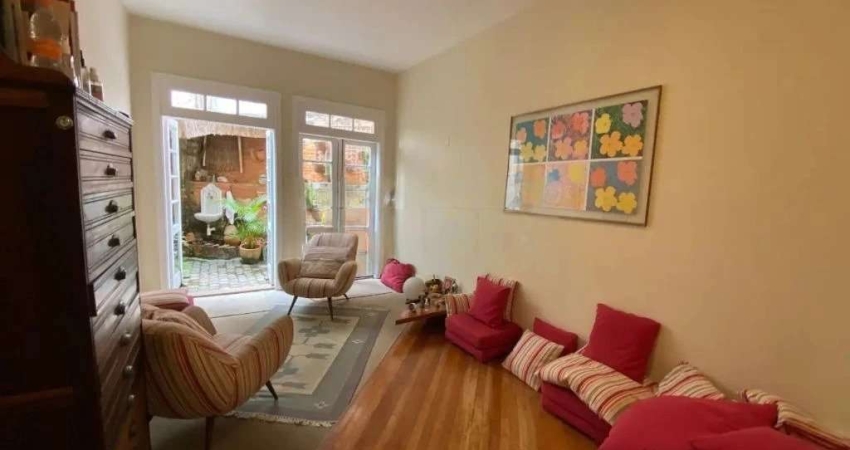Casa com 5 quartos à venda na Rua Almirante Marques Leão, 785, Bela Vista, São Paulo