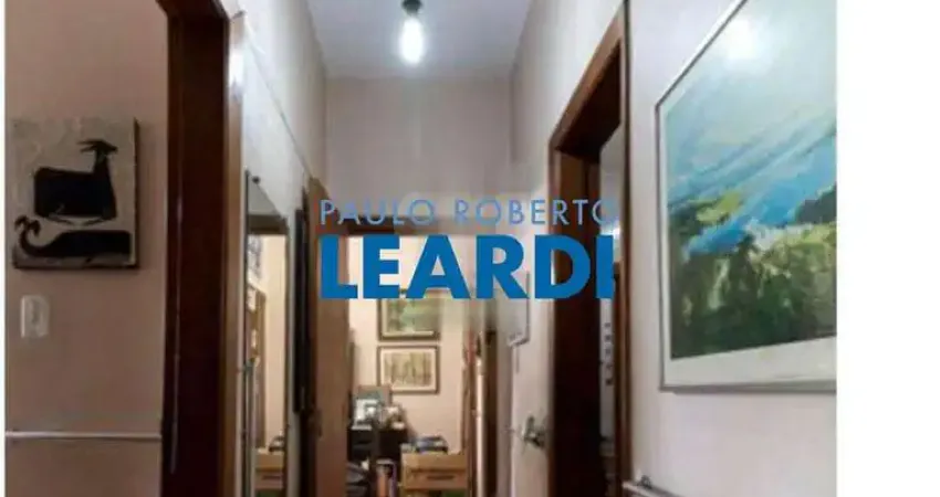 Apartamento à venda na Rua Topázio, 478, Aclimação, São Paulo