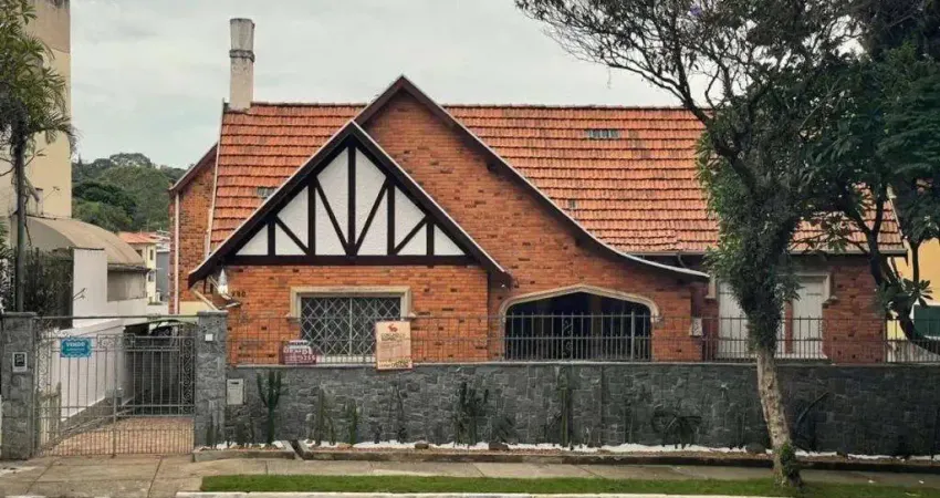 Casa com 4 quartos à venda na Rua Itápolis, 990, Pacaembu, São Paulo