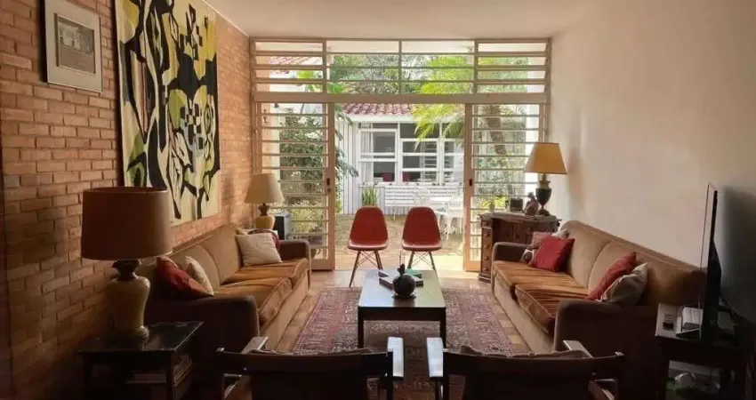 Casa com 3 quartos à venda na Rua Bauru, 533, Pacaembu, São Paulo