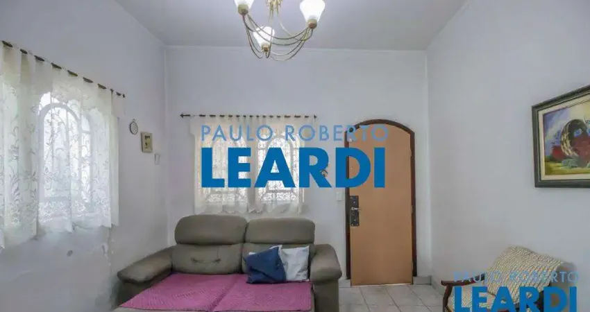 Casa à venda na Avenida Itaboraí, 541, Saúde, São Paulo