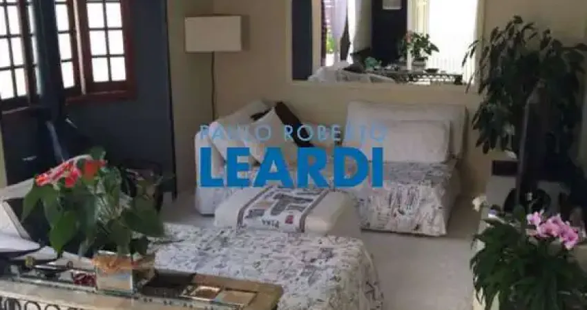 Casa à venda na Rua Kalil Filho, 31, Planalto Paulista, São Paulo
