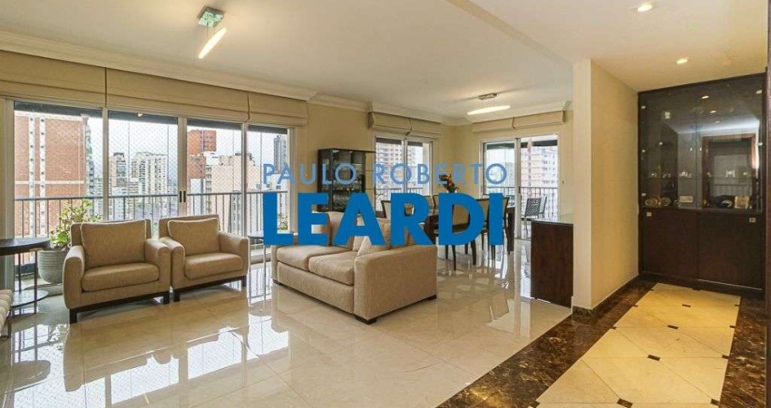 Apartamento à venda na Rua Artur de Azevedo, 166, Pinheiros, São Paulo