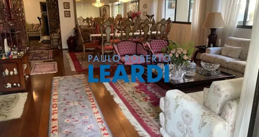 Apartamento à venda na Rua Doutor Albuquerque Lins, 887, Higienópolis, São Paulo