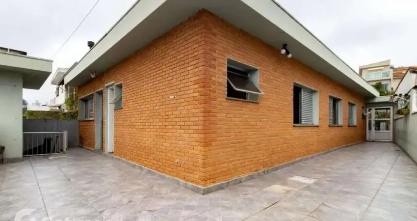 Casa com 4 quartos à venda na Jamil Safady, 129, Vila Romana, São Paulo