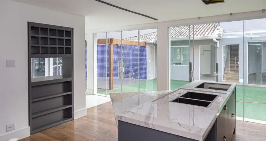 Casa com 3 quartos à venda na Rua Angatuba, 483, Pacaembu, São Paulo