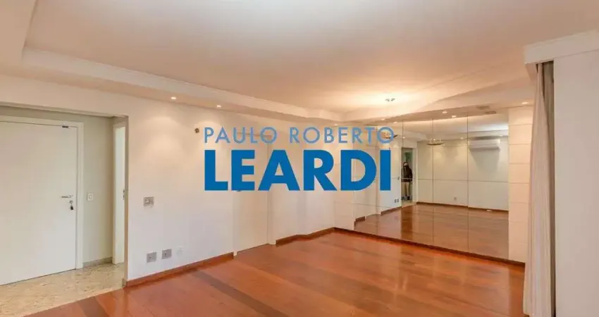Apartamento à venda na Rua Arandu, 481, Brooklin, São Paulo