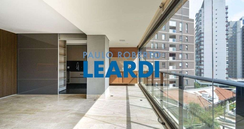 Apartamento à venda na Rua Cayowaá, 2200, Sumaré, São Paulo