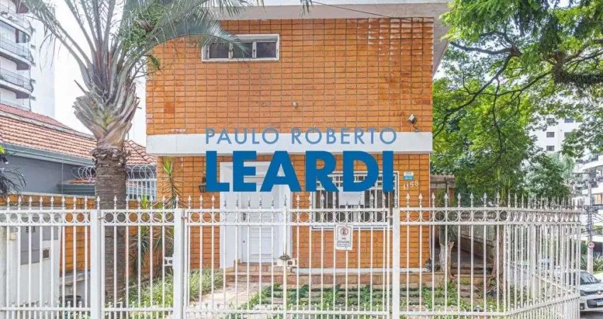 Casa à venda na Rua Bartira, 1158, Perdizes, São Paulo