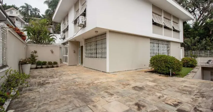 Casa com 4 quartos à venda na Rua Cássio Martins Vilaça, 115, Pacaembu, São Paulo