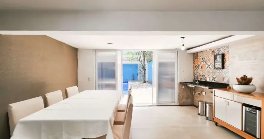 Casa com 4 quartos à venda na Rua General Raposo, --, Vila Clementino, São Paulo