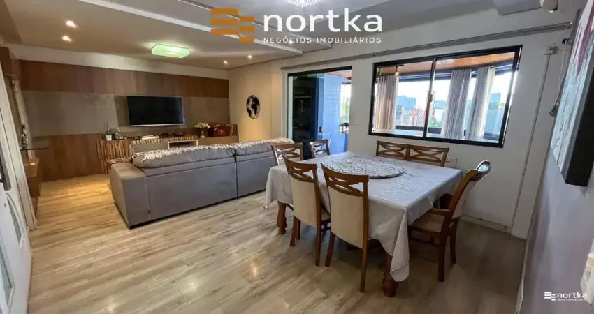 Amplo apartamento no bairro Vila Moema, em Tubarão-SC