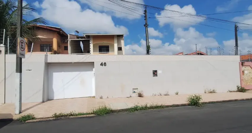 Extra! Casa Duplex no melhor do Bairro Cidade dos Funcionários com Piscina !
