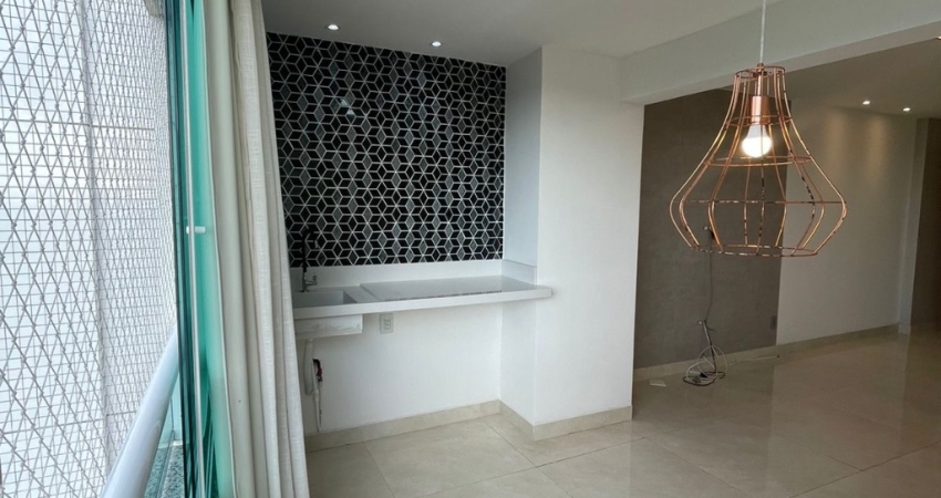 Belíssimo apartamento reformado no corais de lagoa nova