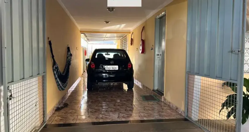Casa com 3 quartos à venda no Centro, Araraquara
