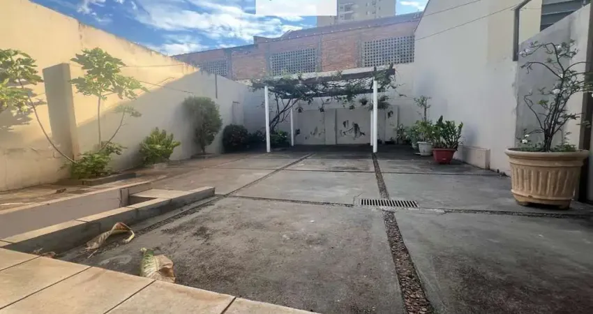 Casa comercial com 1 sala à venda no Centro, Araraquara 