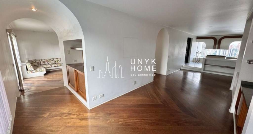 Cobertura a venda de  324,75m² no Brooklin. 3 Vagas/ Excelente localização!