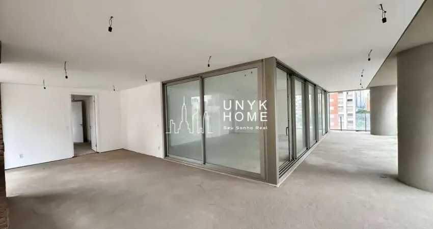 Apartamento de Alto Padrão a venda no Itaim Bibi com 4 Suítes e Elevador Privativo