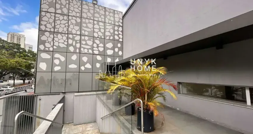 Casa Comercial para Locação - Acabamento Fino e Elegância Incomparável! Ideal para Clínica médica ,