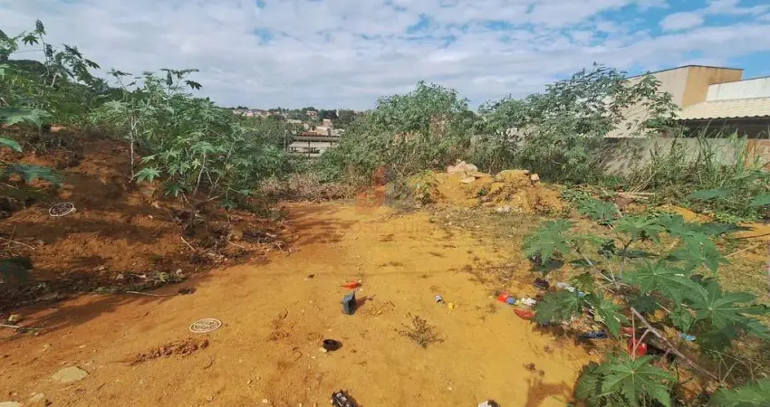 Terreno à venda na Avenida C, Perocão, Guarapari