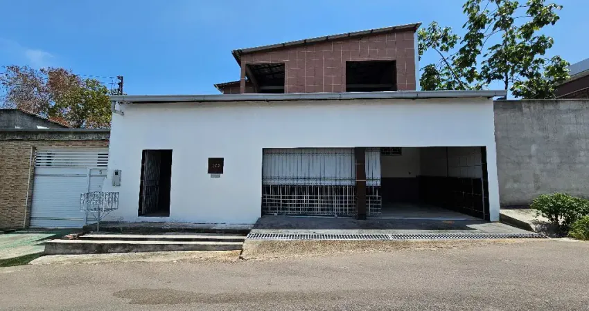 Casa com 3 quartos à venda na Rua Tomoda, 175, Parque 10 de Novembro, Manaus
