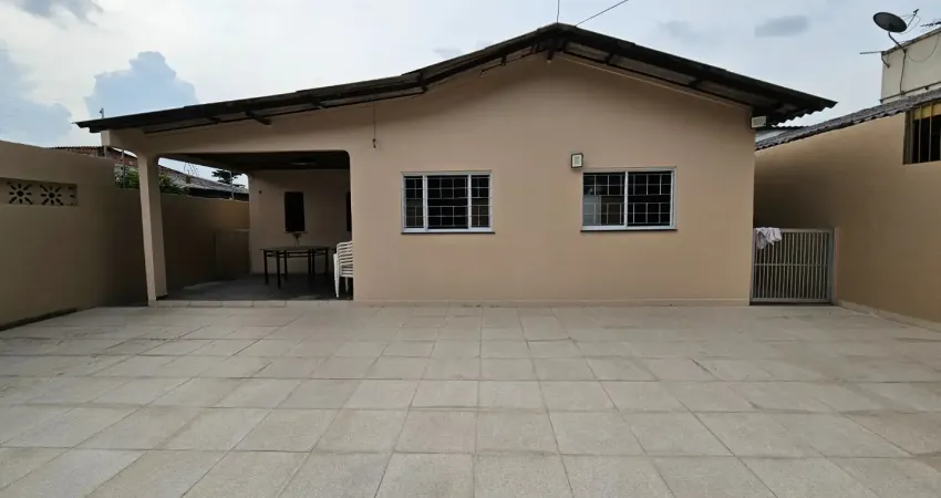 Casa ampla disponível para venda no conjunto colina do aleixo