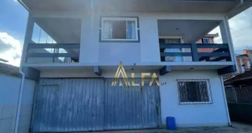 Casa com 6 quartos à venda no Centro, Penha 