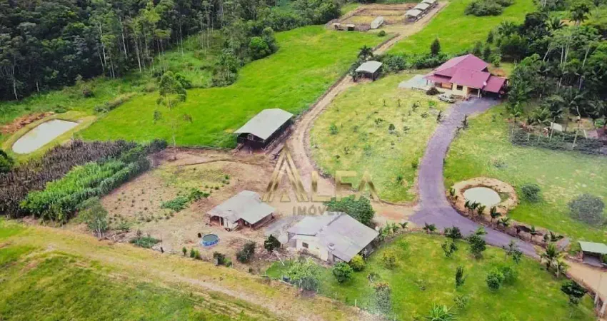 Sítio à venda, 65000 m² por R$ 2.100.000,00 - Zona Rural - São João do Itaperiú/SC