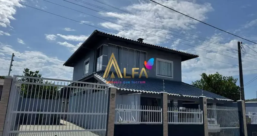 Sobrado com 4 dormitórios à venda, 180 m² por R$ 954.000,00 - Centro - Penha/SC