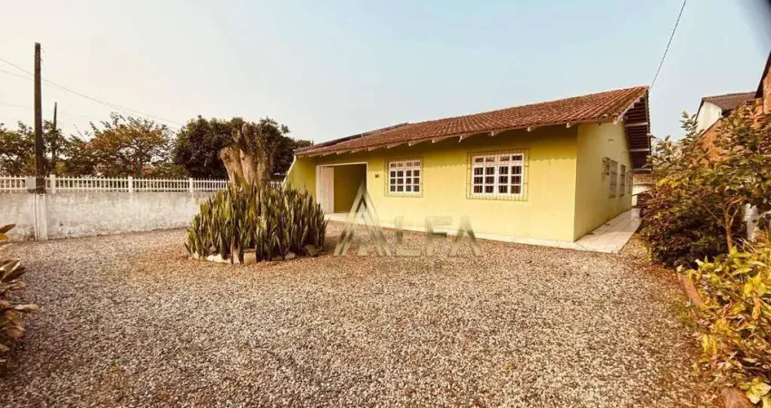 Casa com 4 dormitórios à venda, 163 m² por R$ 720.000,00 - Meia Praia - Navegantes/SC