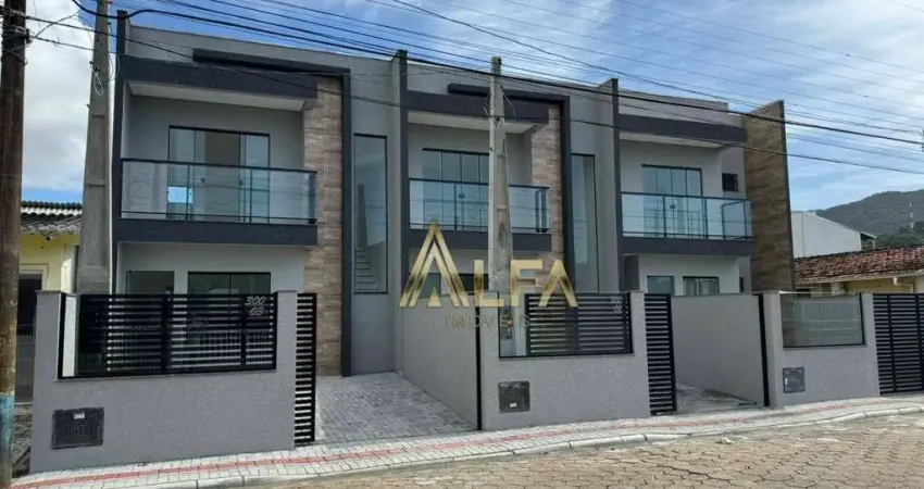 Sobrado com 2 dormitórios à venda, 95 m² por R$ 610.000,00 - Gravatá - Navegantes/SC