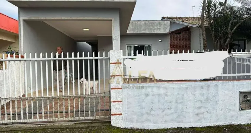 Casa com 2 dormitórios à venda, 66 m² por R$ 440.000 - Centro - Penha/SC
