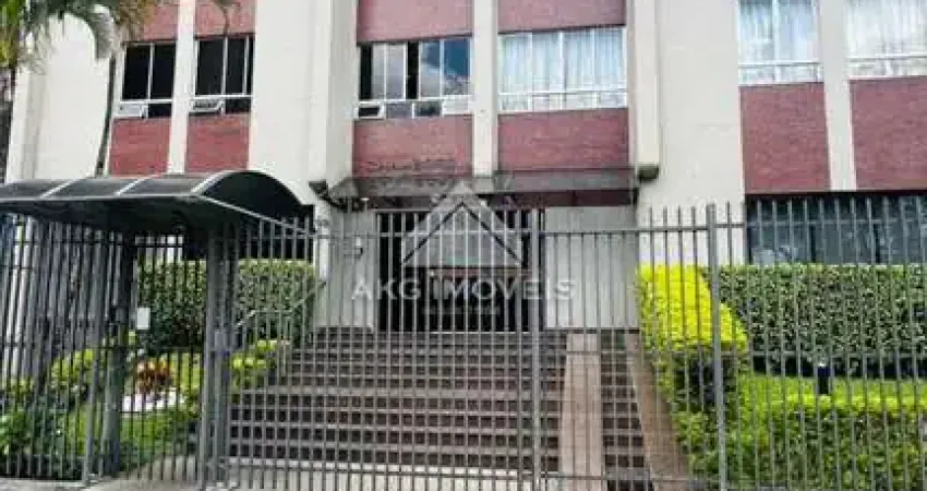 Apartamento com 3 quartos para alugar no Cristo Rei, Curitiba 