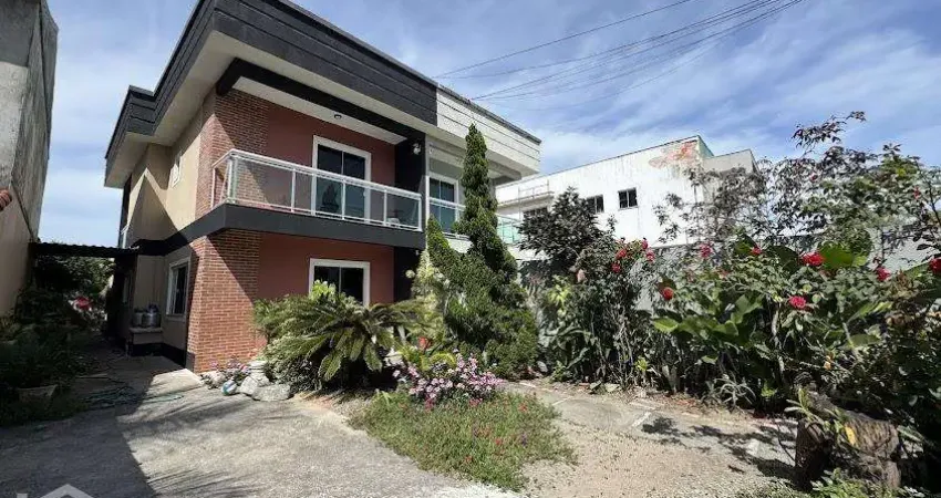 Casa para venda em rio das ostras, praia mar, 4 dormitórios, 1 suíte, 3 banheiros, 2 vagas