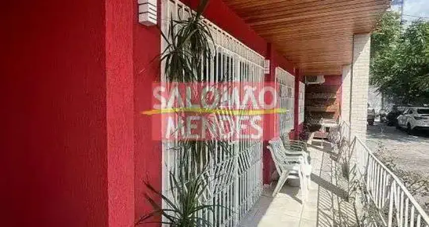 Linda casa em Alameda em Alameda Fechada em Batista Campos.