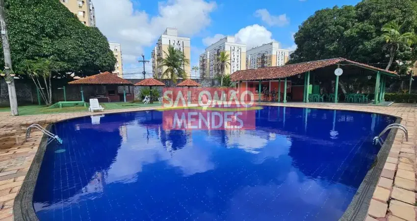 Casa em condomínio fechado tipo chalé.. 02 pisos, 04 vagas, condomínio completo.