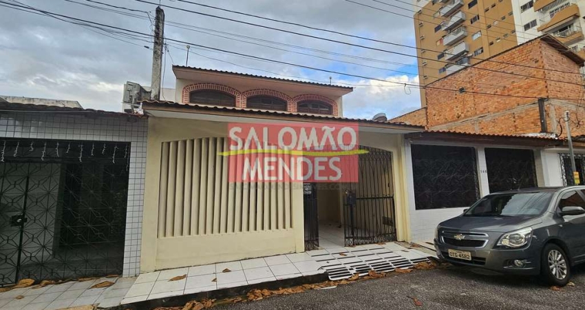 Casa em Alameda Fechada no Marco, 04 quartos, 02 vagas