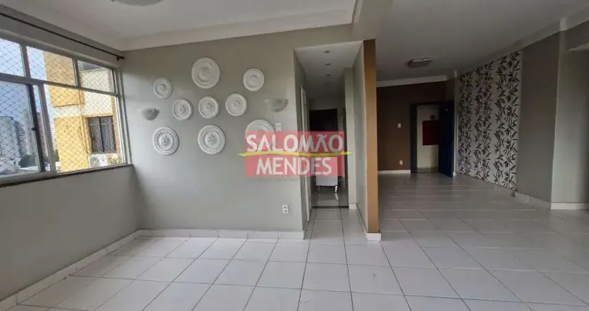 Apartamento em plena Avenida Nazaré, 3 quartos com suíte.