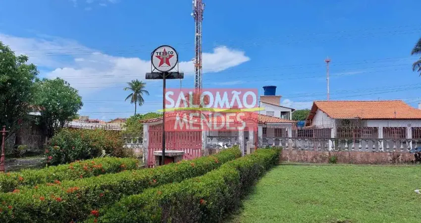 Casa em salinas. perto da pracinha. 1000 m2 de terreno, 24mts testada.