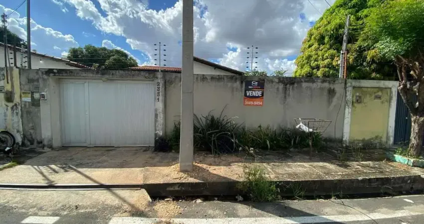 Casa com 3 quartos à venda na Rua Afonso Pena, Lourival Parente, Teresina