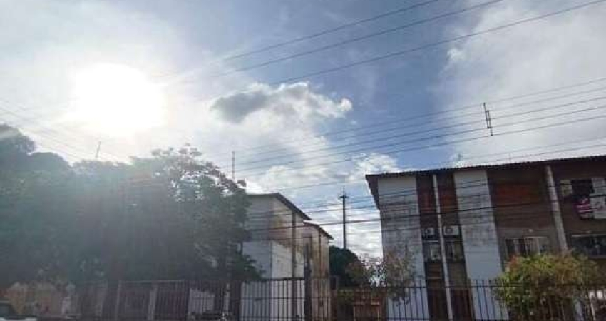 Apartamento Semi-mobiliado