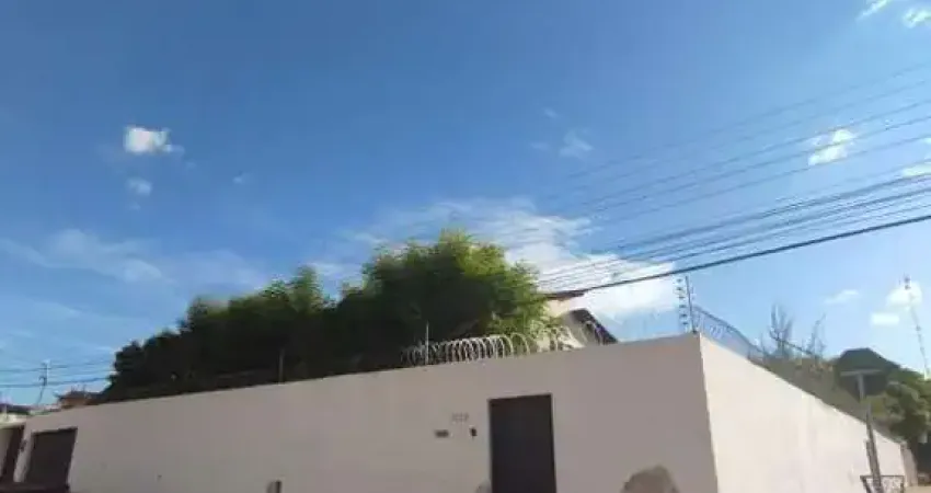 Casa com 5 quartos à venda na Rua Canadá, Cristo Rei, Teresina