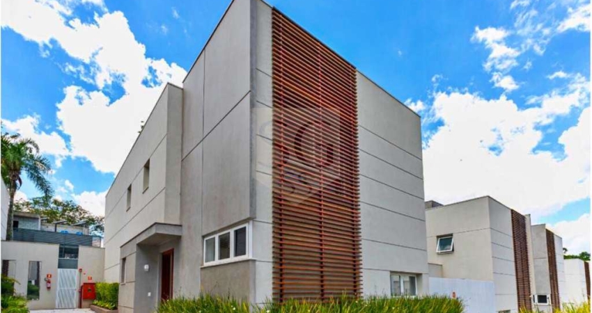 Casa de Condomínio Alto Padrão na Chácara Santo Antônio em São Paulo - SP