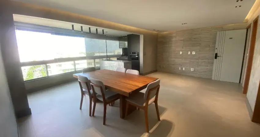 Alphaville 3/4 revertido para 2 suites totalmente reformado e decorado, nascente vista mar em alphaville.