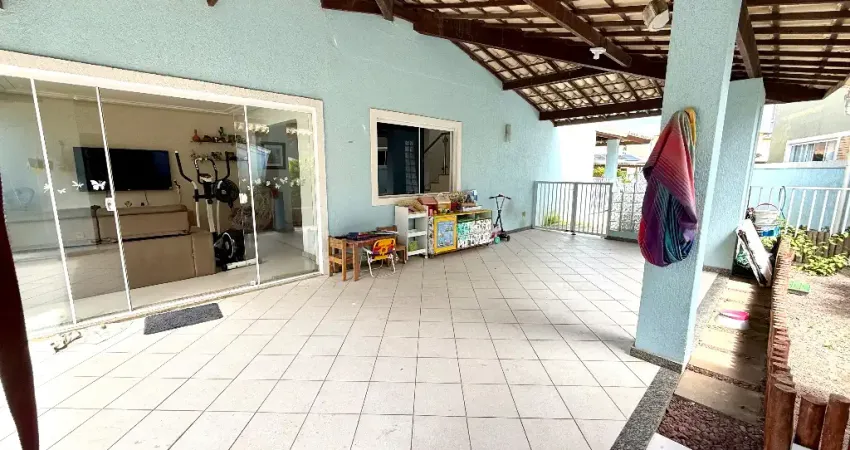 Casa em condomínio fechado com 4 quartos à venda na Alameda das Samambaias, 23, Piatã, Salvador