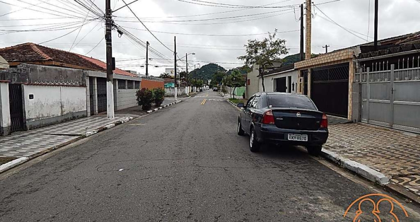 Sobrado à venda, 3 quartos, 1 suíte, 2 vagas, São Jorge - Santos/SP