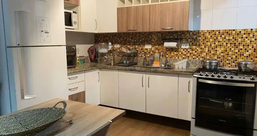 Sobrado à venda, 3 quartos, 1 vaga, Vila Cascatinha - São Vicente/SP