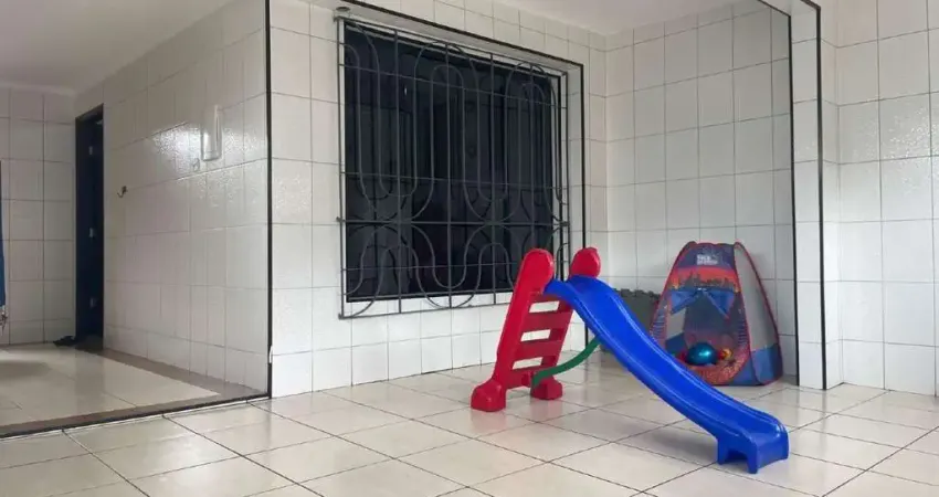 Sobrado à venda, 3 quartos, 2 vagas, Catiapoa - São Vicente/SP