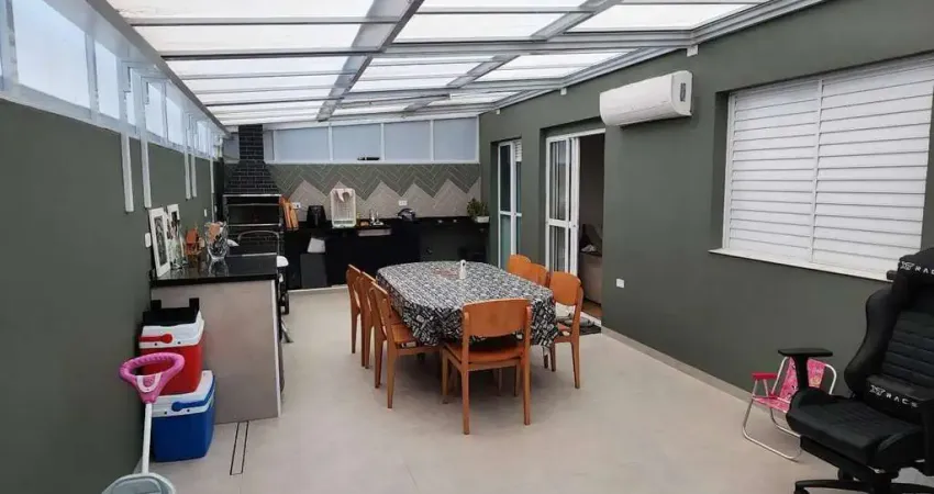Apartamento à venda, 2 quartos, 1 vaga, Centro - São Vicente/SP